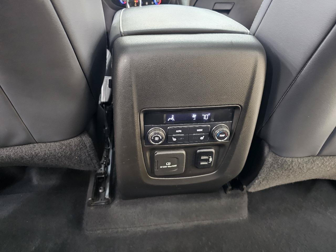 Used 2018 Buick Enclave Premium w/ Experience Buick Package FWD image 28