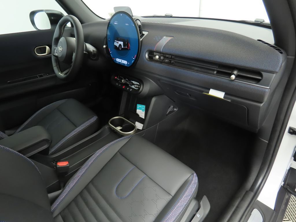 Used 2026 MINI Cooper 2-Door Hardtop image 18