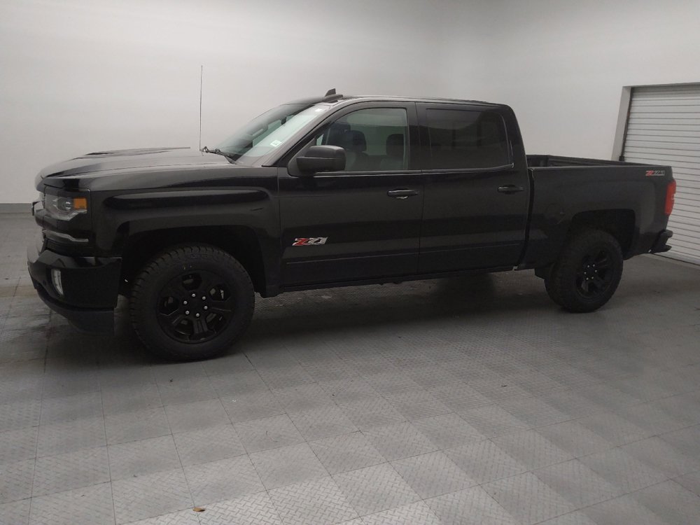 Used 2018 Chevrolet Silverado 1500 LTZ Z71 w/ Midnight Edition AWD/4WD image 2