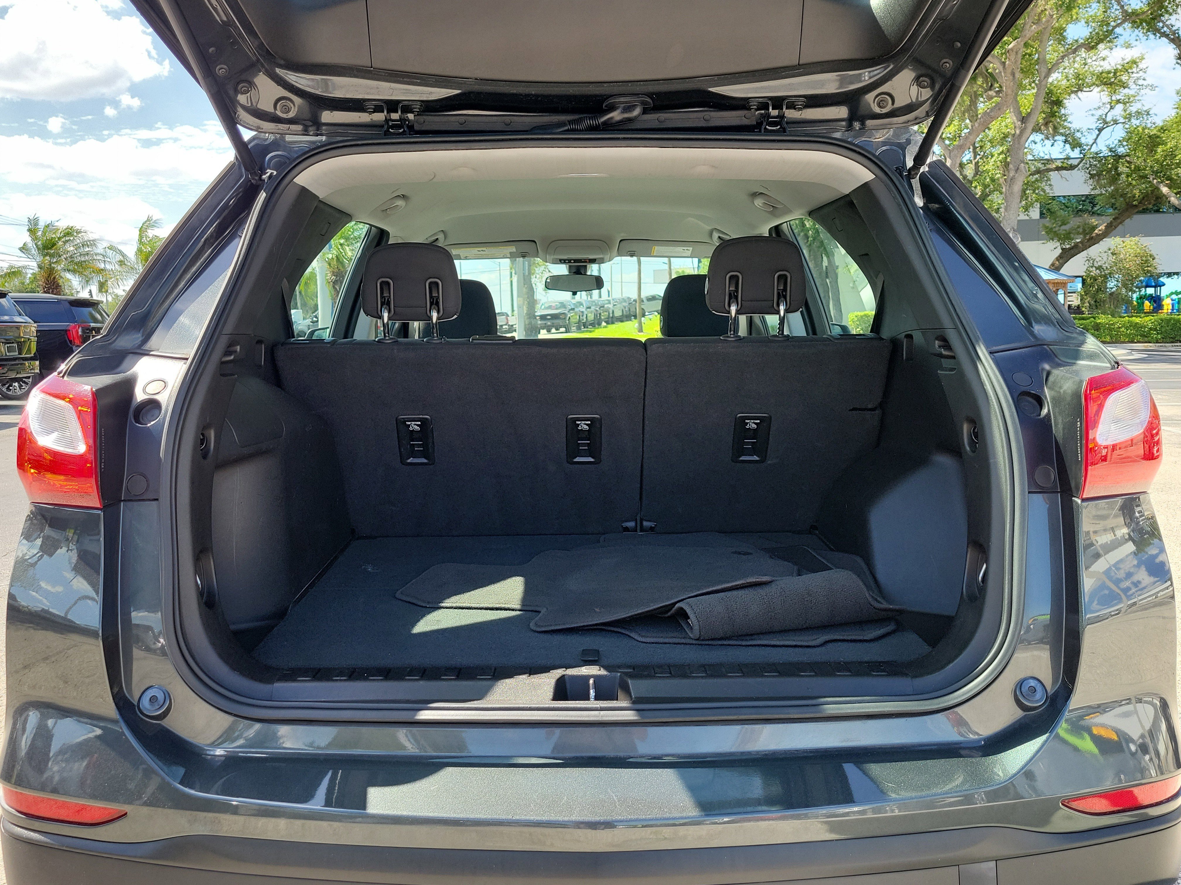 Used 2019 Chevrolet Equinox LS FWD image 10