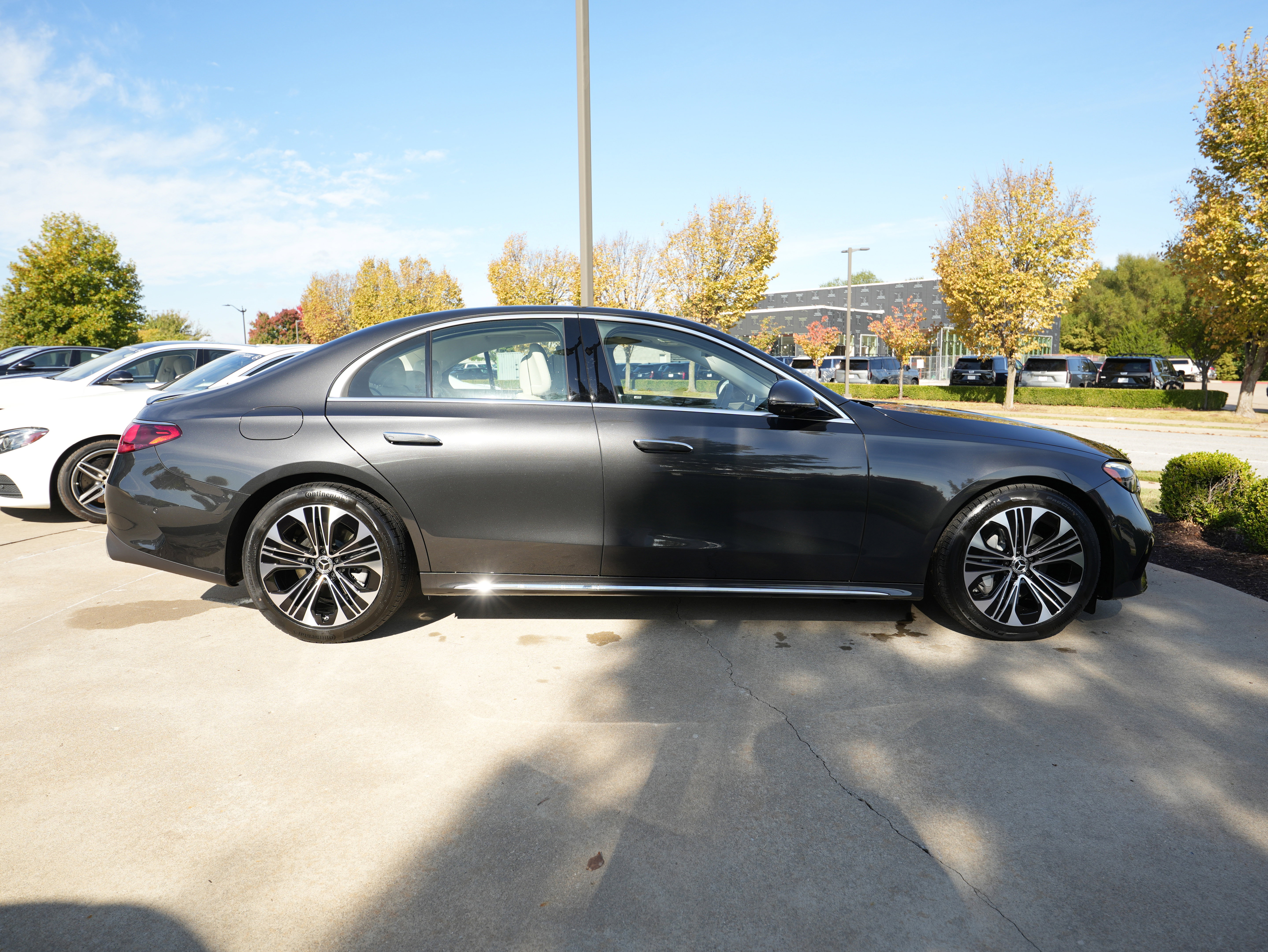 New 2026 Mercedes-Benz E 350 4MATIC Sedan image 9