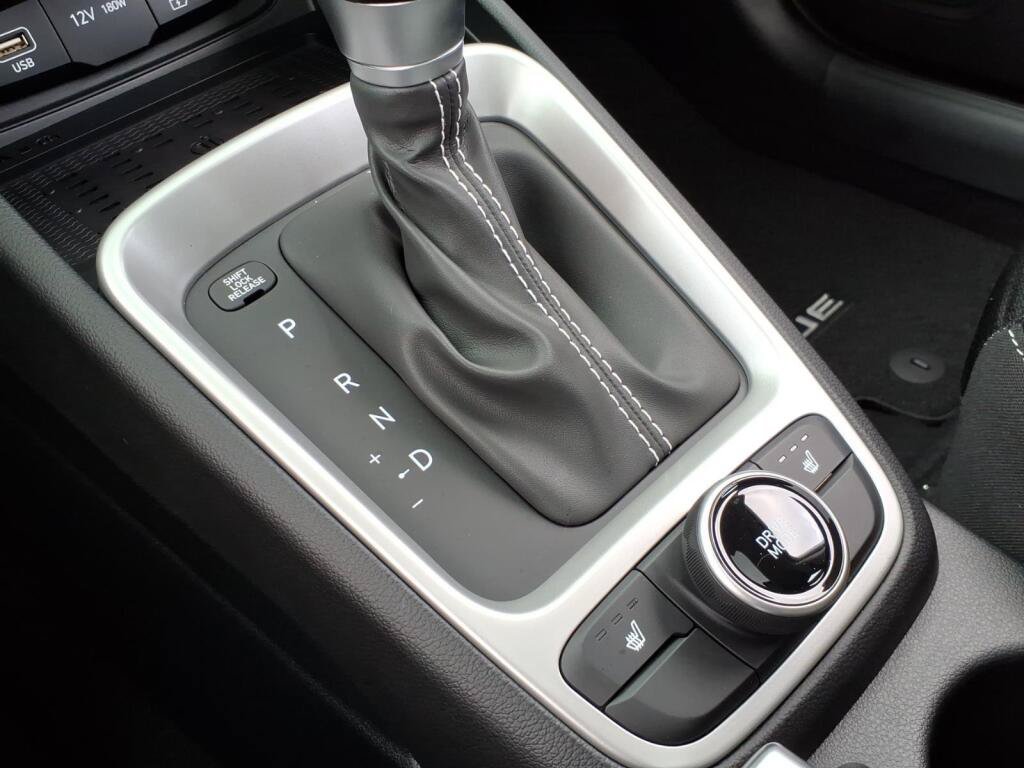 New 2026 Hyundai Venue SEL FWD image 10