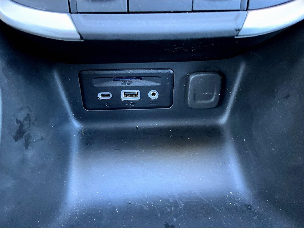 Used 2024 GMC Terrain SLT AWD/4WD image 27