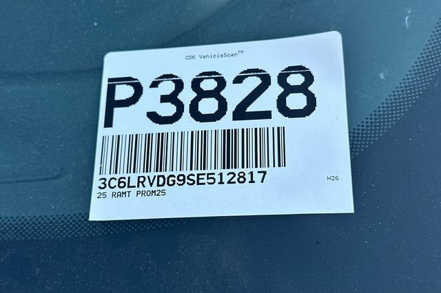 Used 2025 RAM ProMaster 2500 w/ Convenience Group FWD image 8