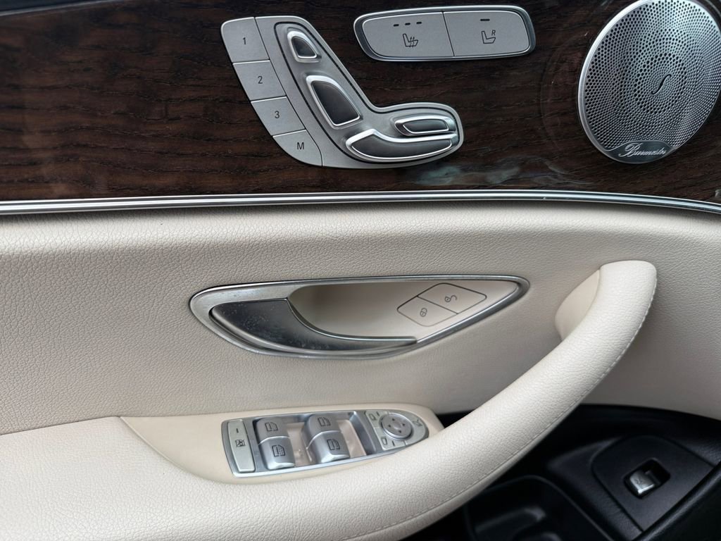Used 2019 Mercedes-Benz E 300 image 11