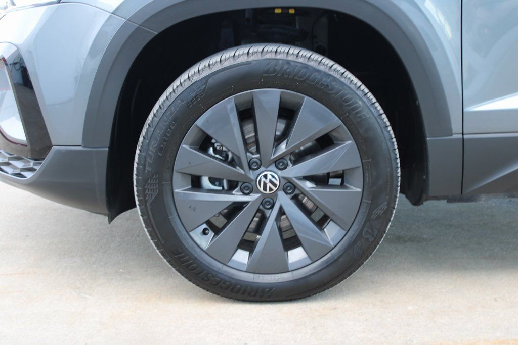 Certified 2024 Volkswagen Taos S image 29