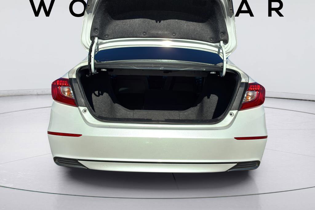 Used 2018 Honda Accord EX image 37