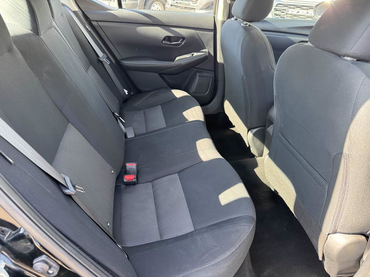 Used 2024 Nissan Sentra SV FWD image 18