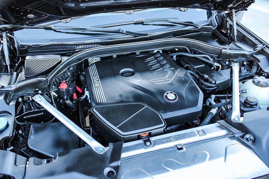 Used 2025 BMW X4 xDrive30i image 26