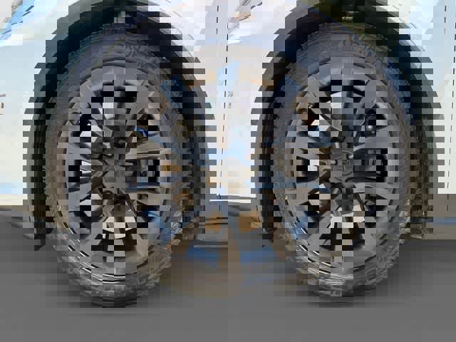 Used 2023 Tesla Model X Plaid image 9