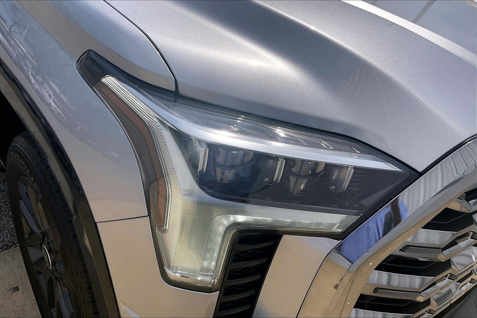 Used 2024 Toyota Tundra Platinum image 33