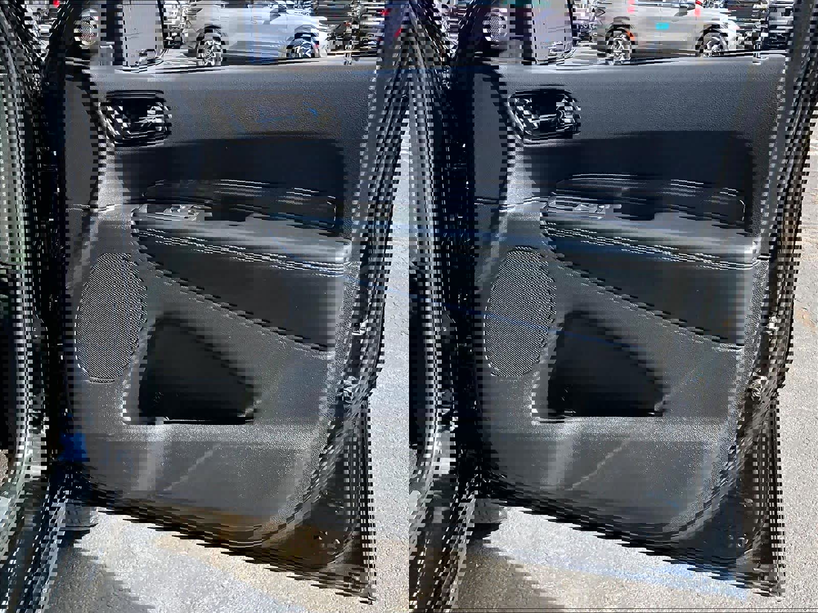 Used 2022 Dodge Durango GT image 12