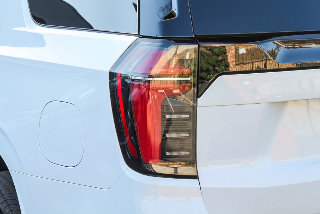 Used 2025 Chevrolet Tahoe LT image 11