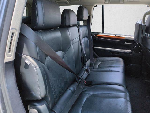 Used 2018 Lexus LX 570 4WD w/ Luxury Package image 10