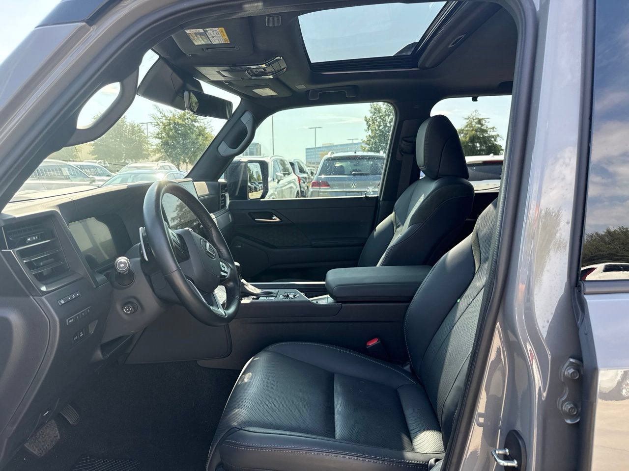 Used 2024 Lexus GX 550 AWD/4WD image 18