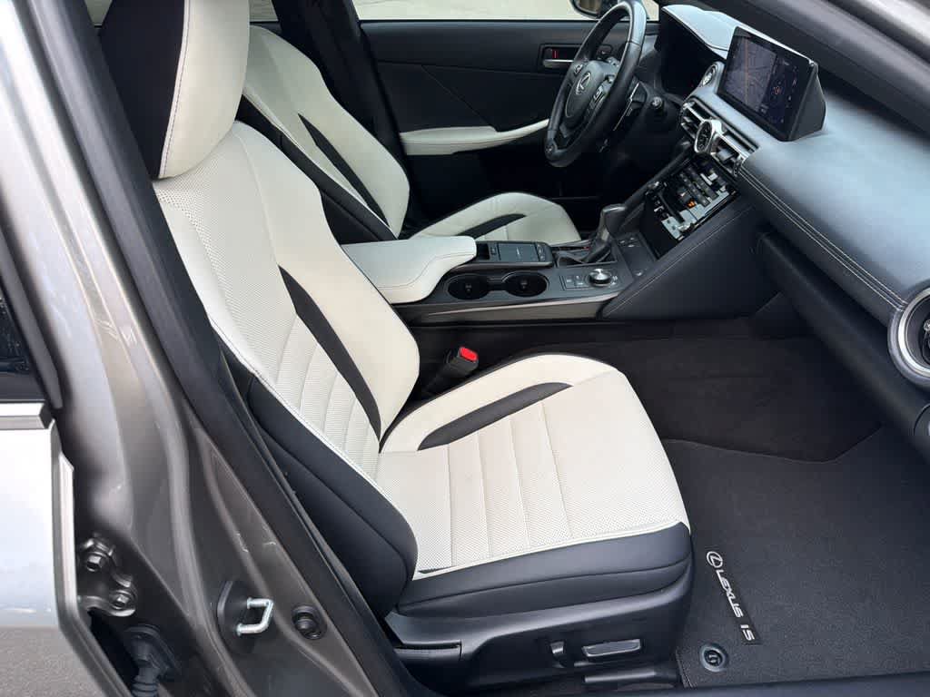 Used 2022 Lexus IS 350 F Sport w/ Navigation Package RWD image 12