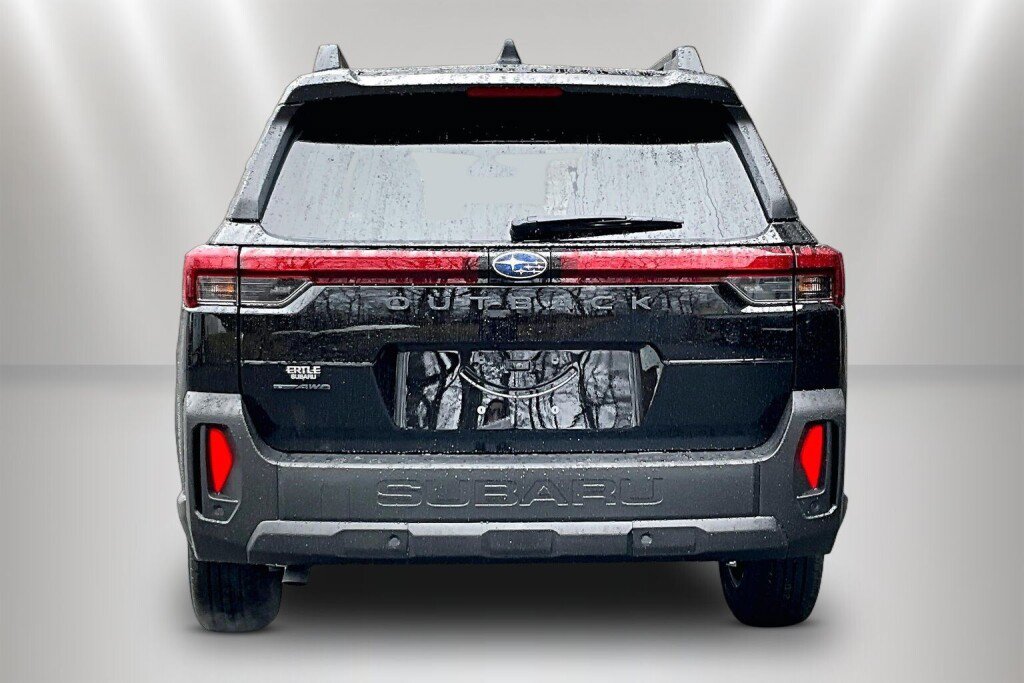 New 2026 Subaru Outback Limited AWD/4WD image 4
