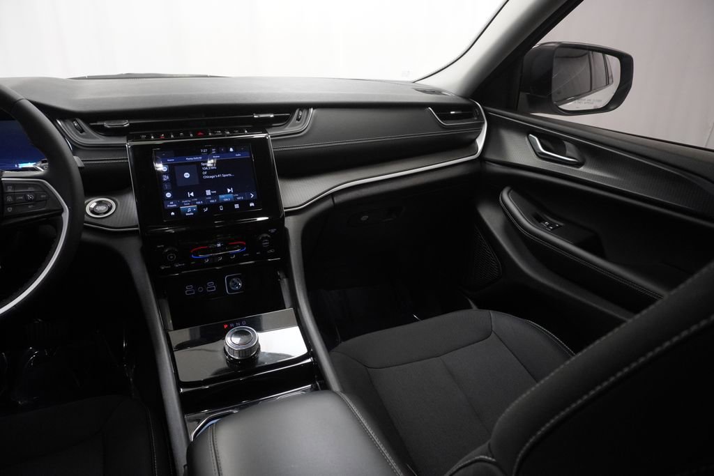 Certified 2023 Jeep Grand Cherokee L Laredo AWD/4WD image 29