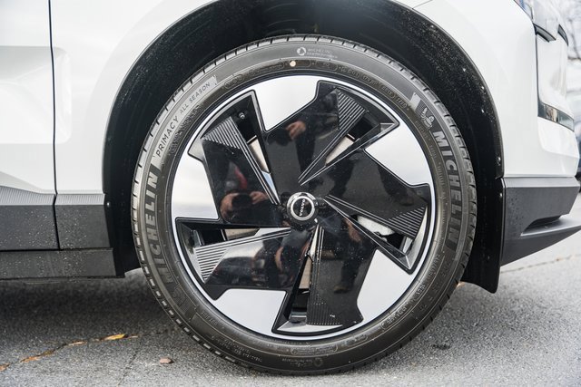 New 2026 Volvo EX30 Plus image 18