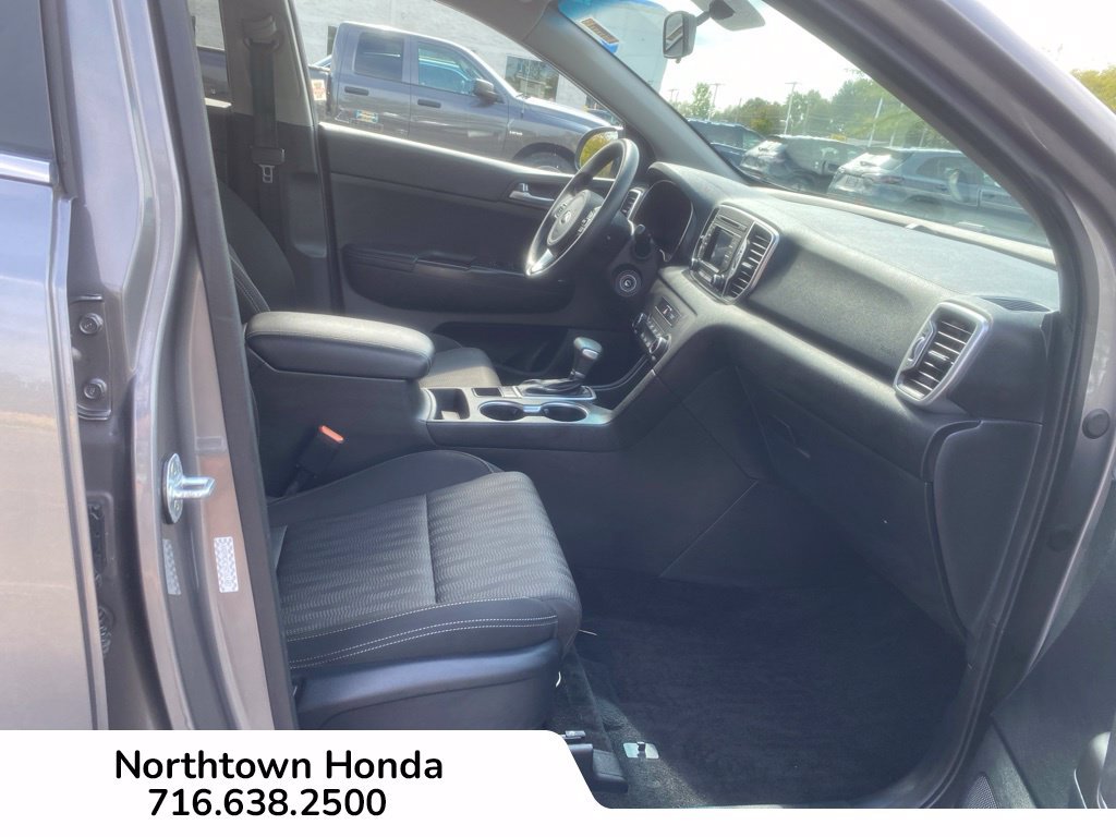 Used 2017 Kia Sportage LX AWD/4WD image 12