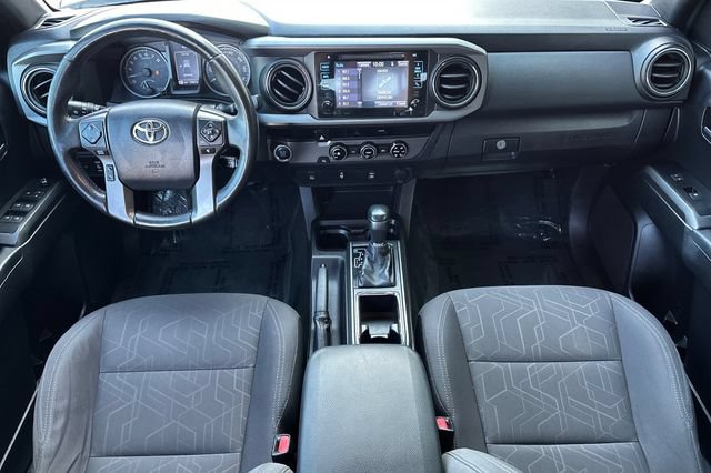 Used 2016 Toyota Tacoma TRD Off-Road w/ Towing Package RWD image 15