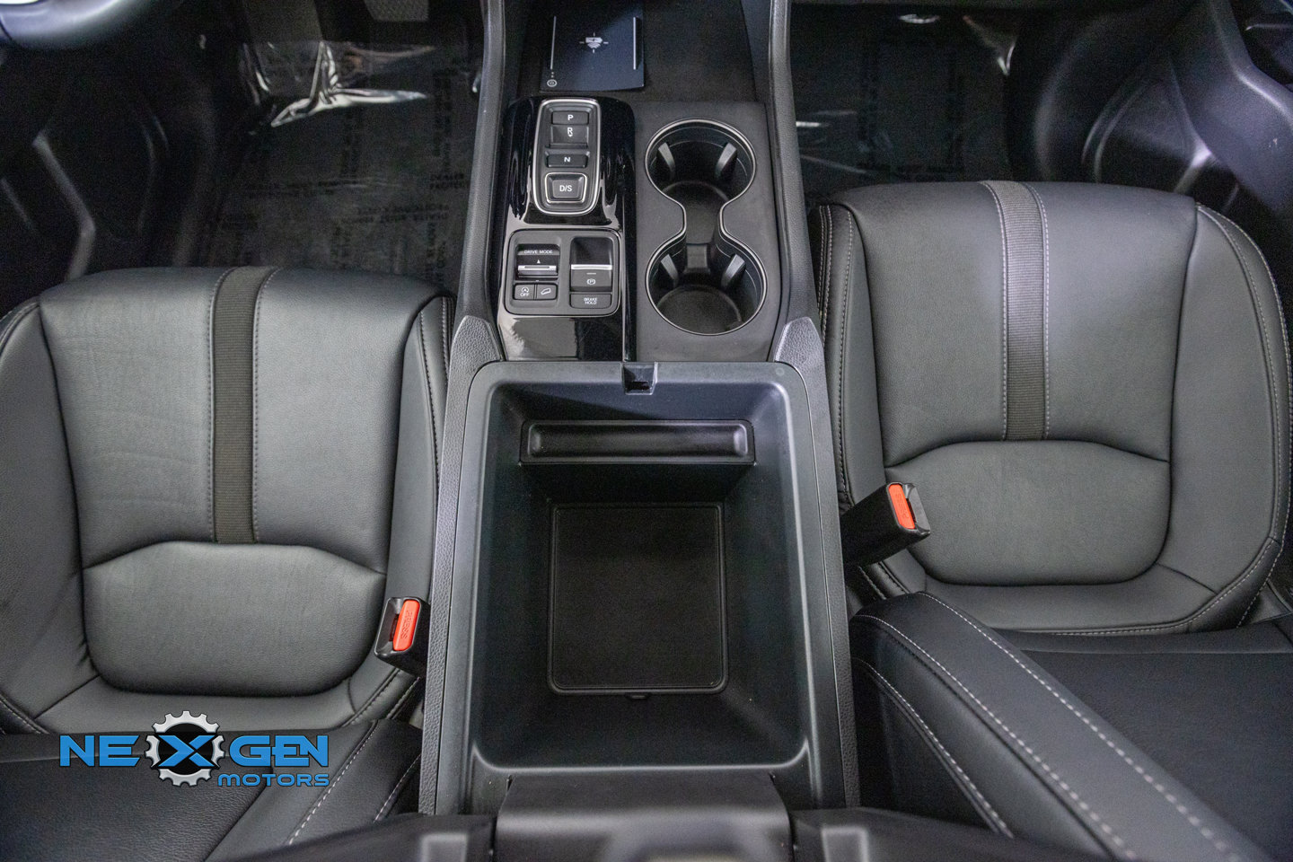 Used 2025 Honda Pilot Touring image 32