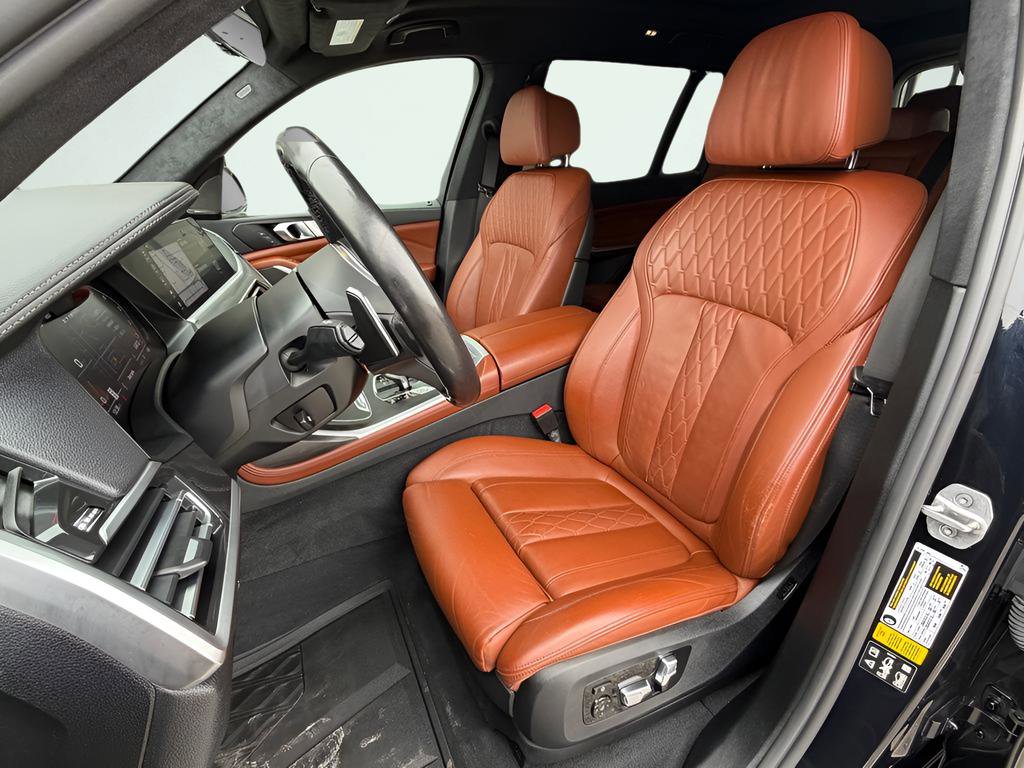 Used 2022 BMW X7 M50i AWD/4WD image 19
