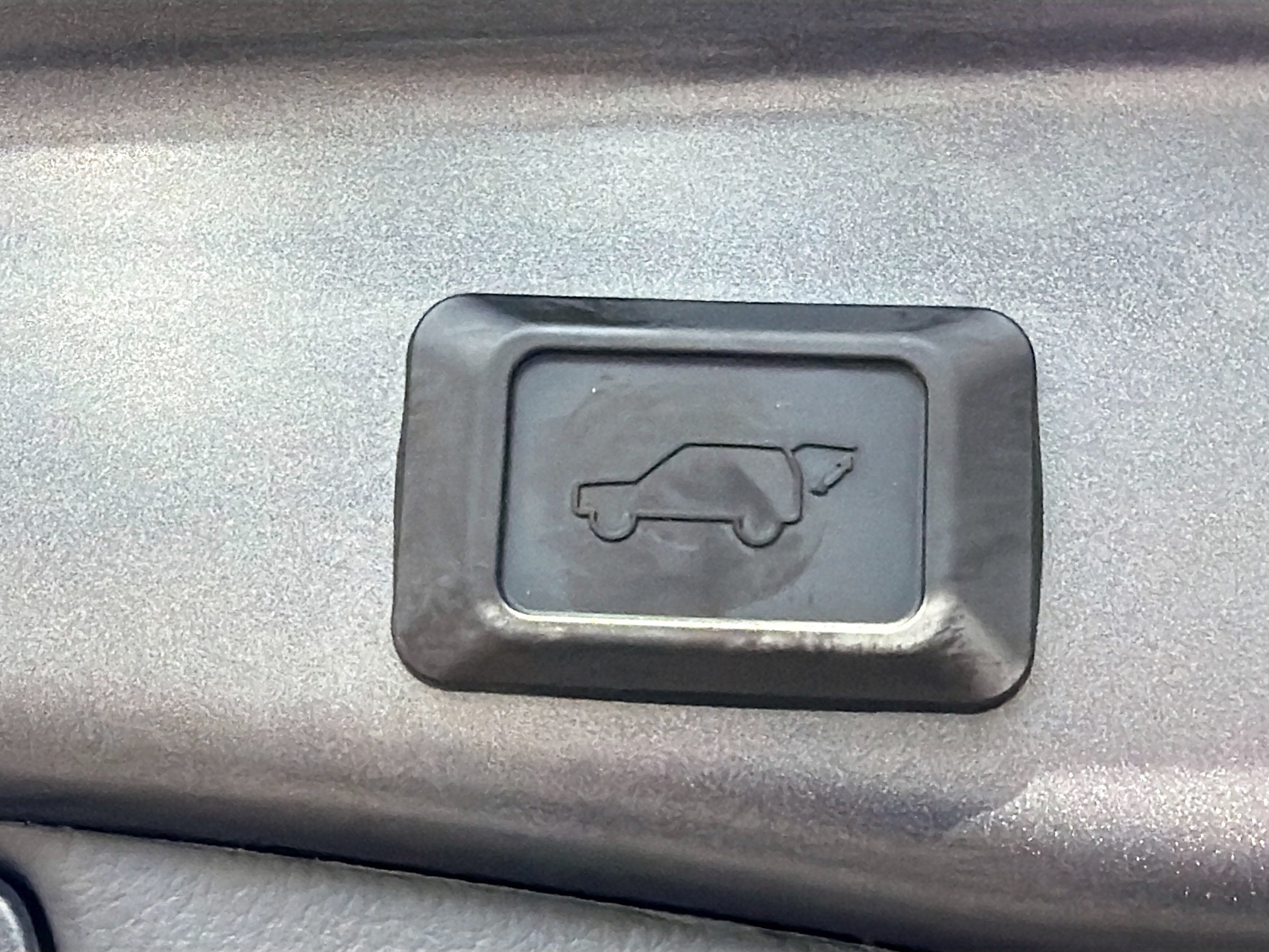 Used 2025 Toyota RAV4 XLE w/ Convenience Package AWD/4WD image 13