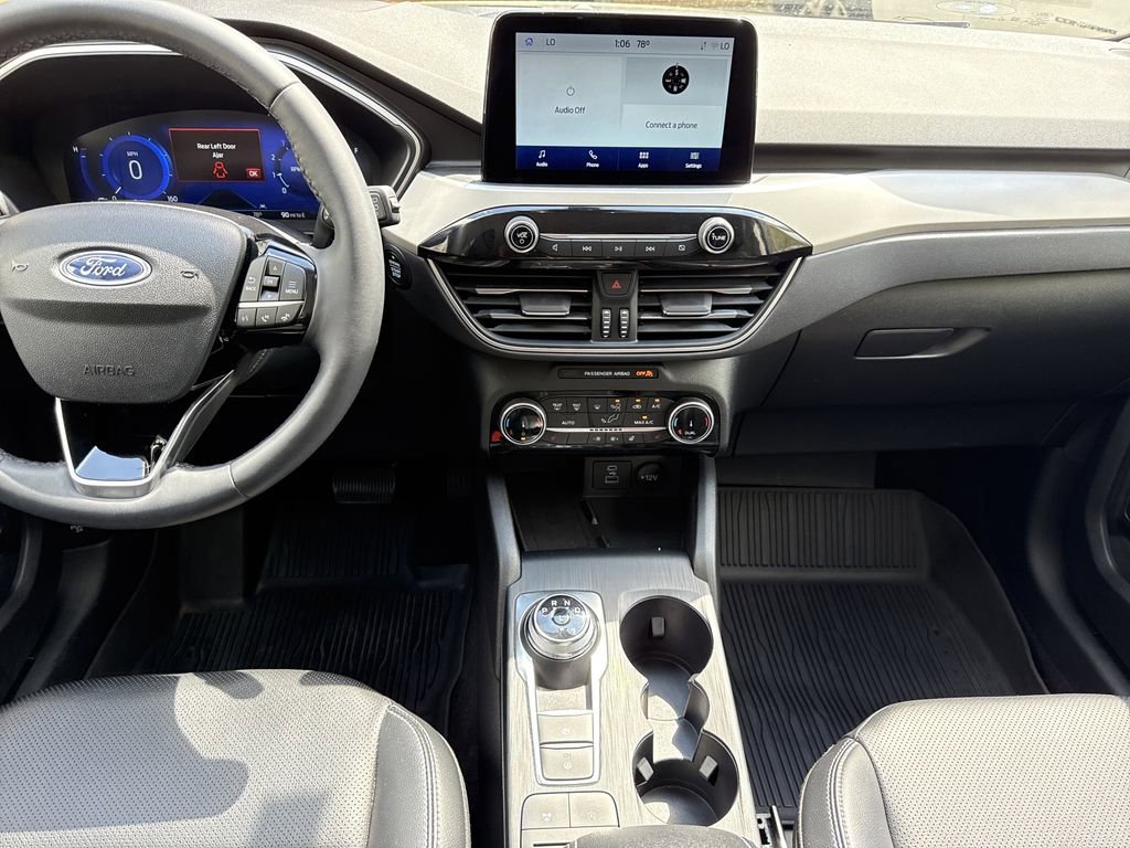 Used 2022 Ford Escape SEL w/ Technology Package AWD/4WD image 14