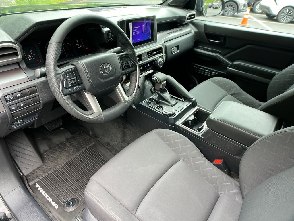 Used 2024 Toyota Tacoma SR5 AWD/4WD image 10