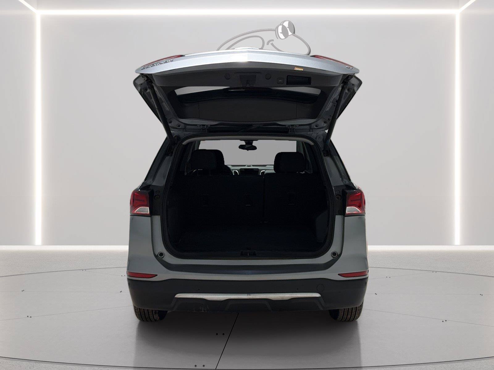 Used 2024 Chevrolet Equinox LT FWD image 9