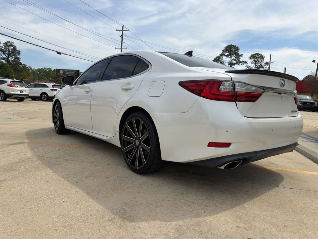 Used 2018 Lexus ES 350 w/ Navigation System Package FWD image 40