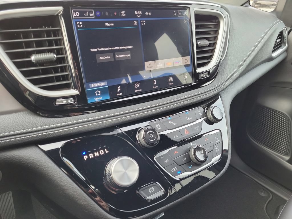New 2026 Chrysler Pacifica Select FWD image 29