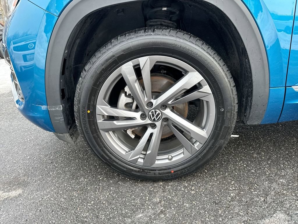 Used 2024 Volkswagen Atlas Cross Sport SEL R-Line image 19