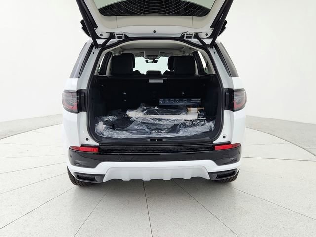 Certified 2025 Land Rover Discovery Sport S image 19