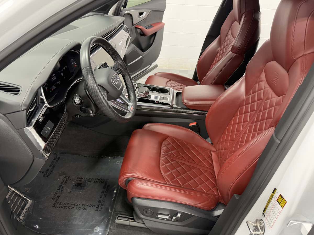 Used 2021 Audi SQ7 Premium Plus w/ Driver Assistance Package image 16