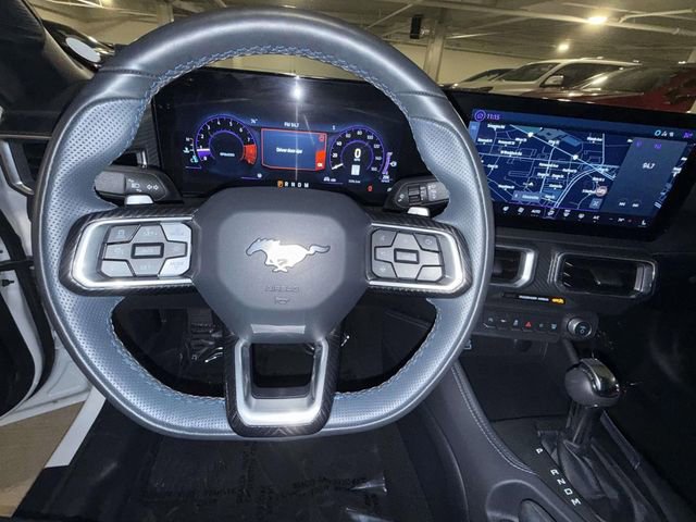 Used 2025 Ford Mustang GT Premium w/ GT Performance Package RWD image 4
