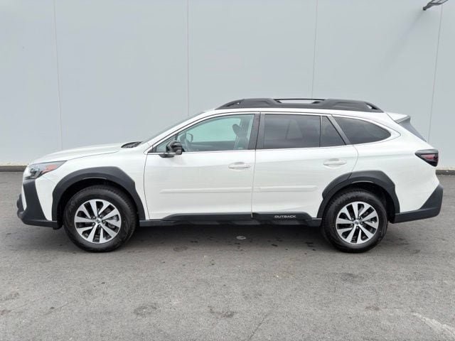 Certified 2025 Subaru Outback Premium AWD/4WD image 10