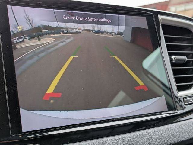 Certified 2023 Chrysler Pacifica Touring-L FWD image 23