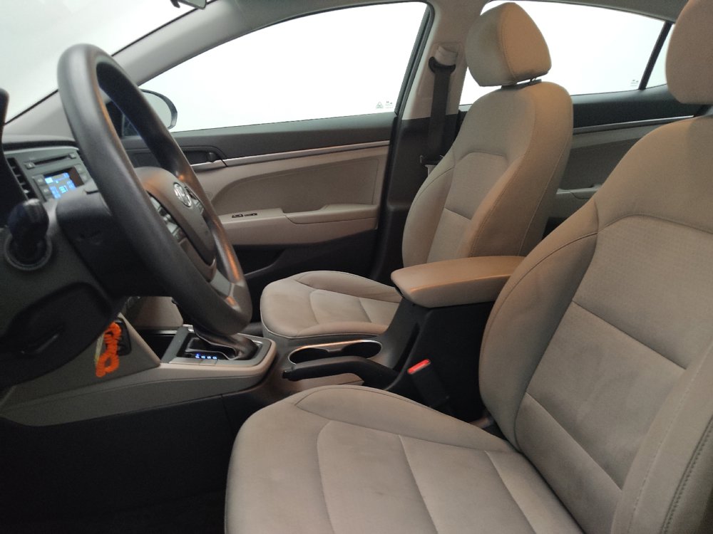 Used 2018 Hyundai Elantra SE w/ Cargo Package FWD image 17