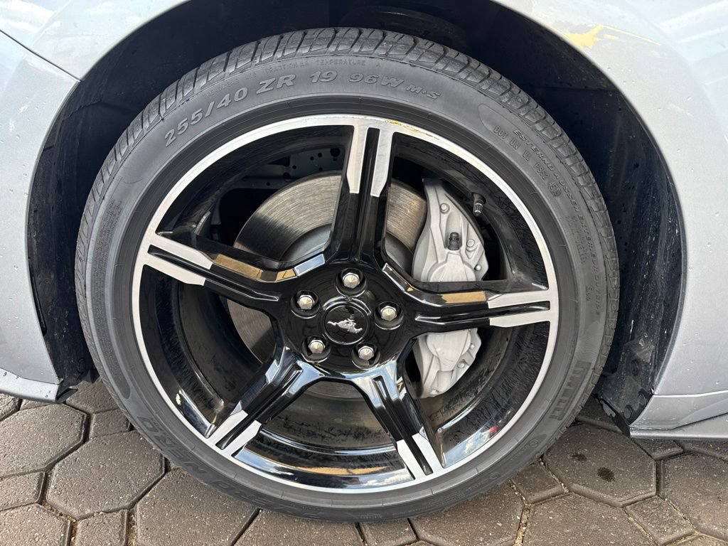 Used 2020 Ford Mustang GT Premium w/ Equipment Group 401A RWD image 12