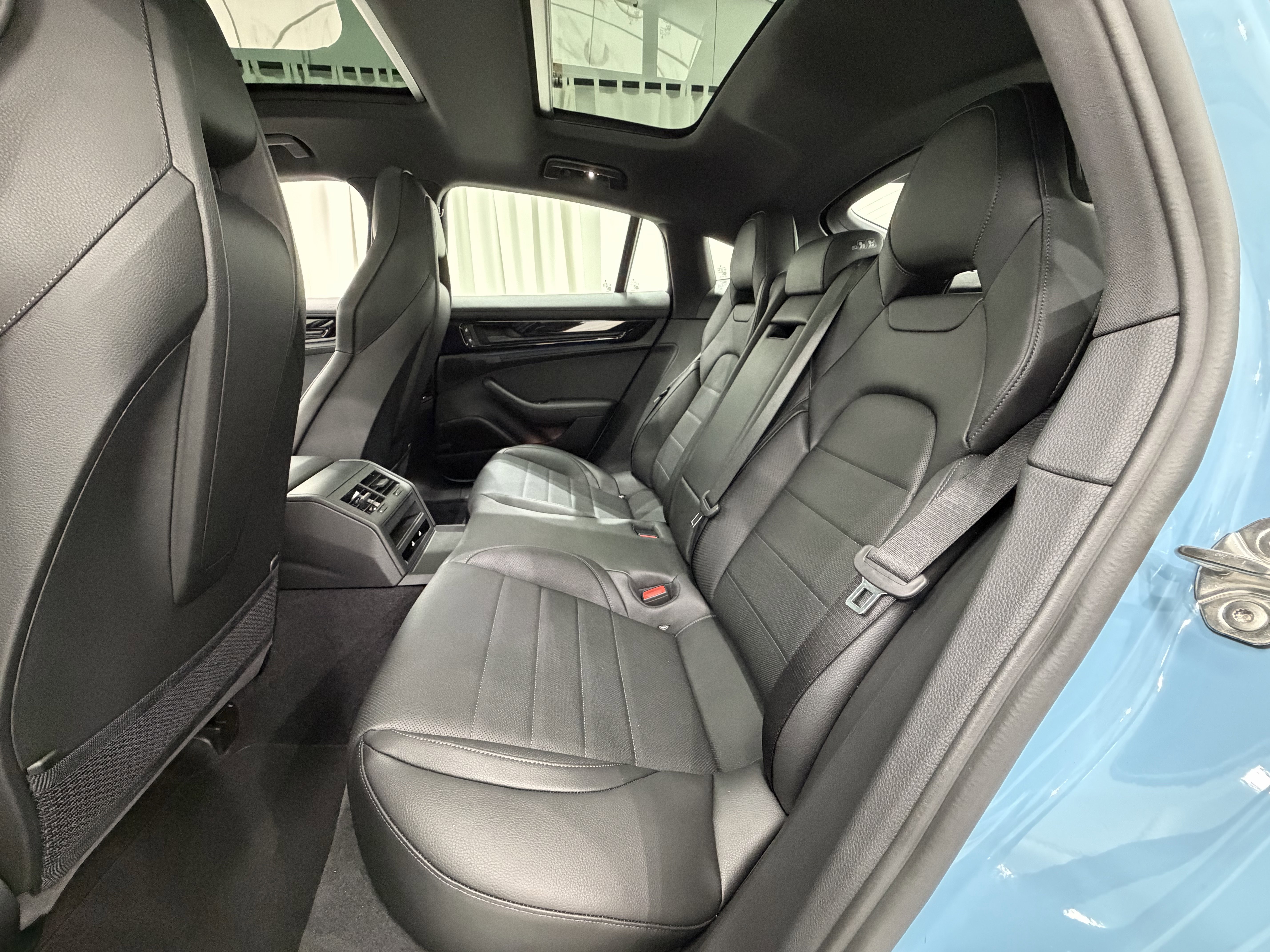New 2026 Porsche Panamera 4 image 20