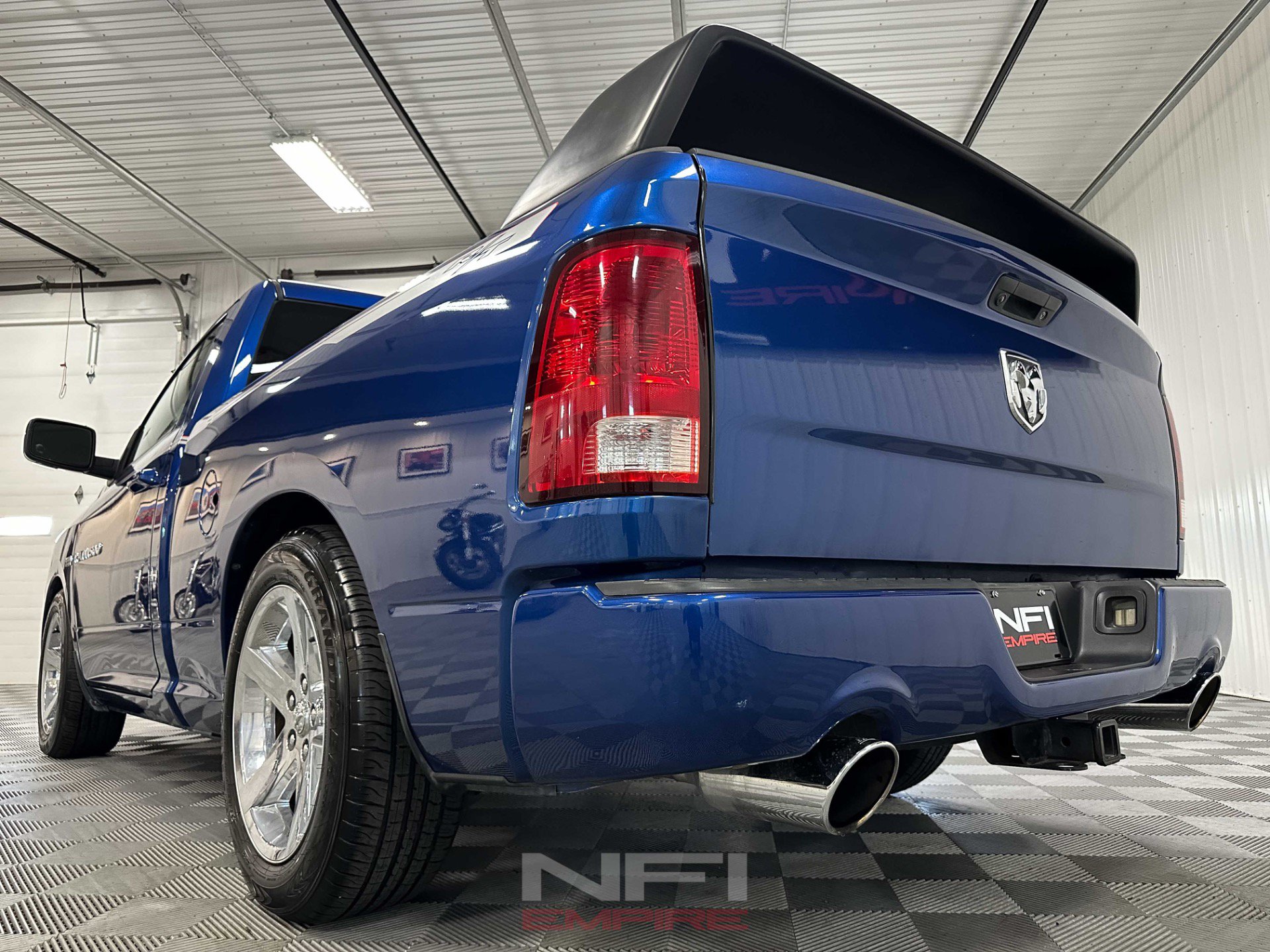 Used 2011 RAM 1500 R/T w/ Remote Start & Security Group RWD image 21