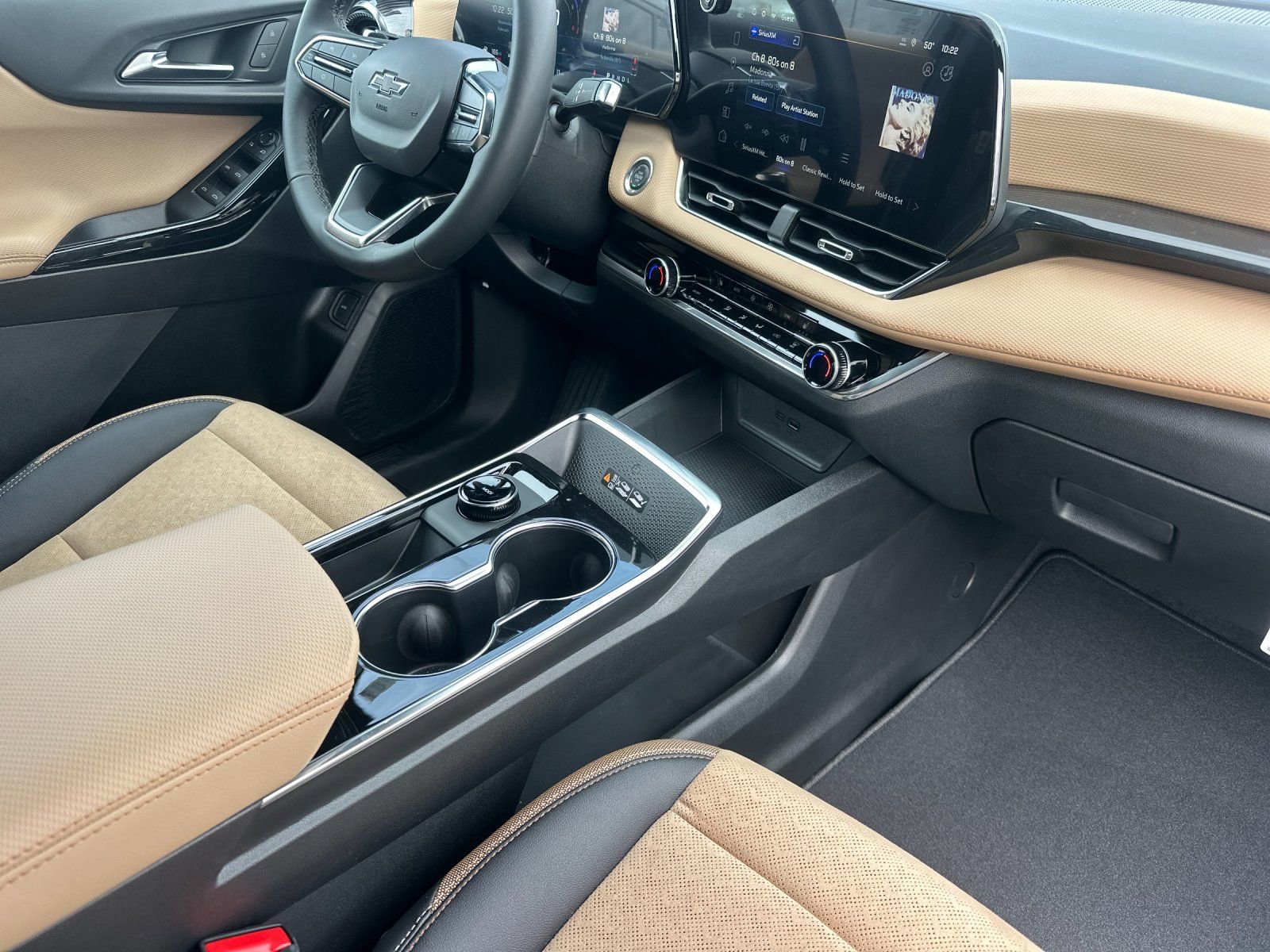 New 2026 Chevrolet Equinox ACTIV image 18