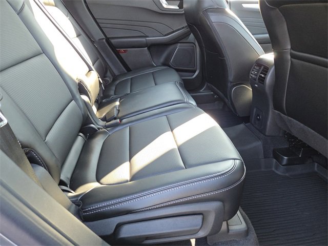 Used 2024 Ford Escape Platinum image 33