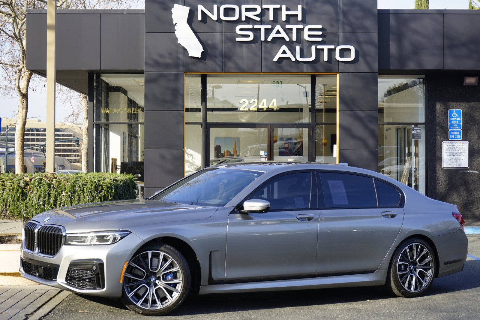 Used 2021 BMW 750i xDrive w/ Executive Package