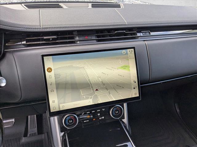 Used 2023 Land Rover Range Rover SE image 12