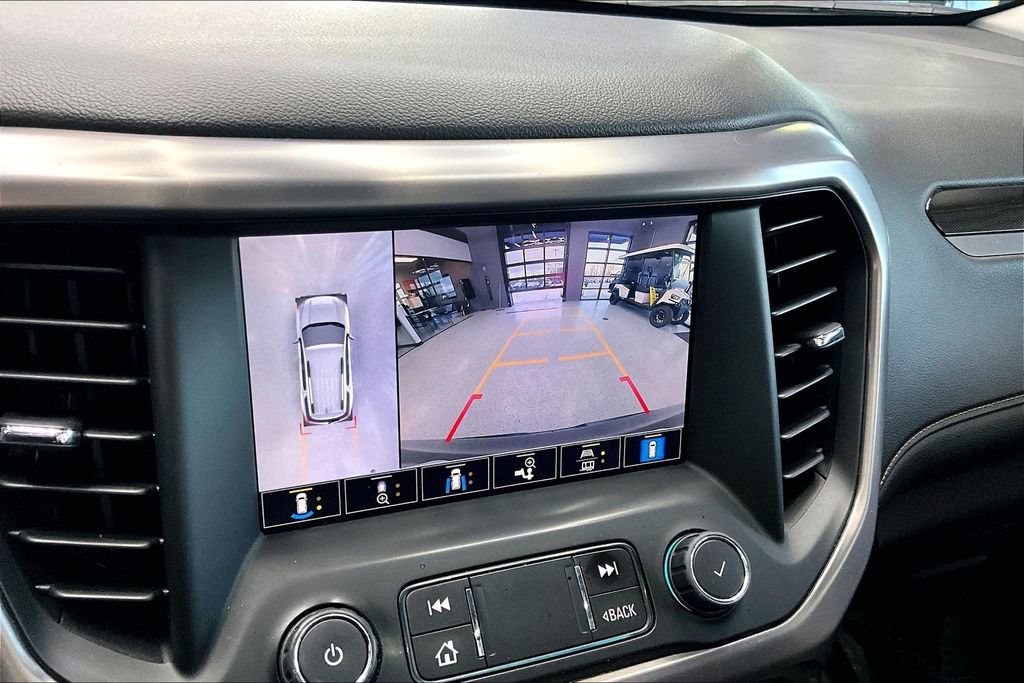 Used 2022 GMC Acadia AT4 w/ GMC Pro Grade Package AWD/4WD image 14