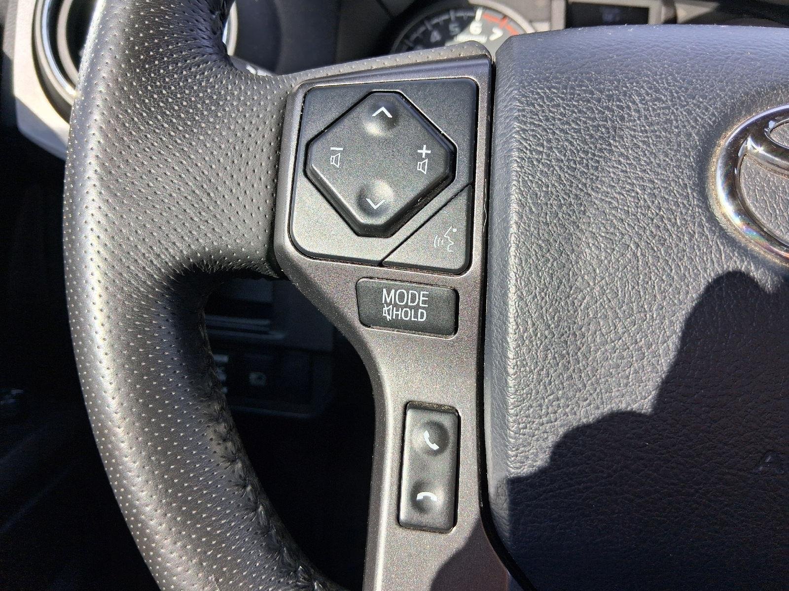 Used 2019 Toyota Tacoma TRD Off-Road w/ Technology Package AWD/4WD image 30