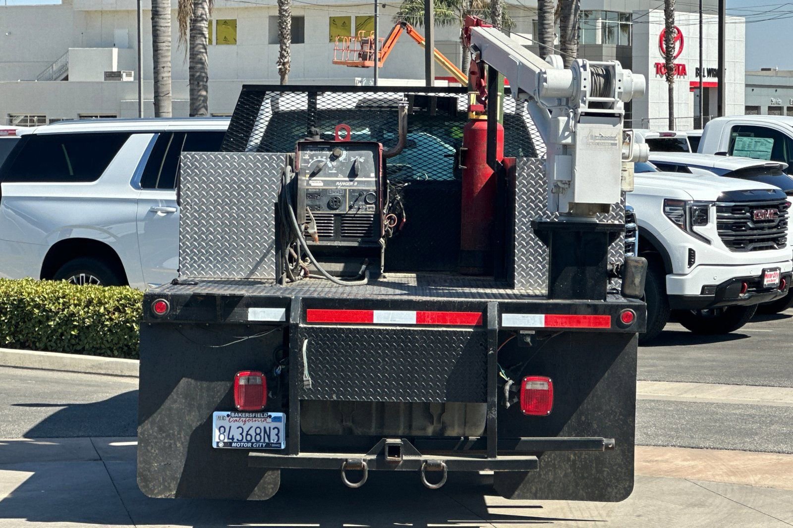 Used 2022 Ford F350 XL w/ Power Equipment Group image 5